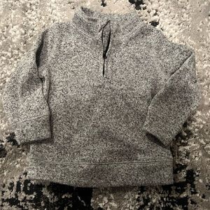 Grey pullover sweater 
1/ 4 front zipper
Size 18months